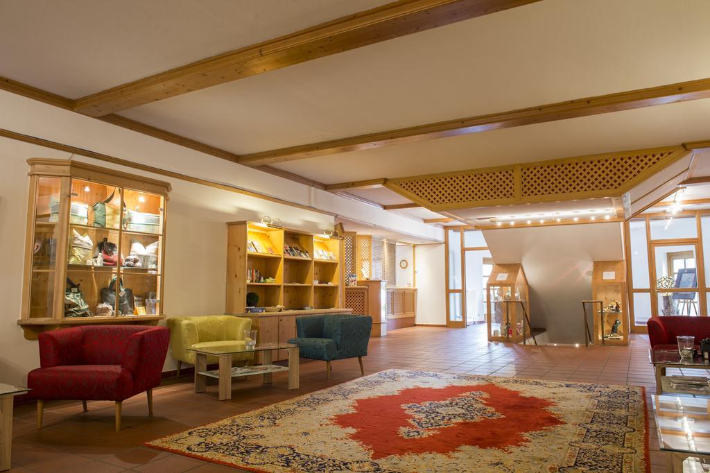 Gutshof Wolfgangsee Resort & Event Hotel ชตรอเบิล ภายนอก รูปภาพ