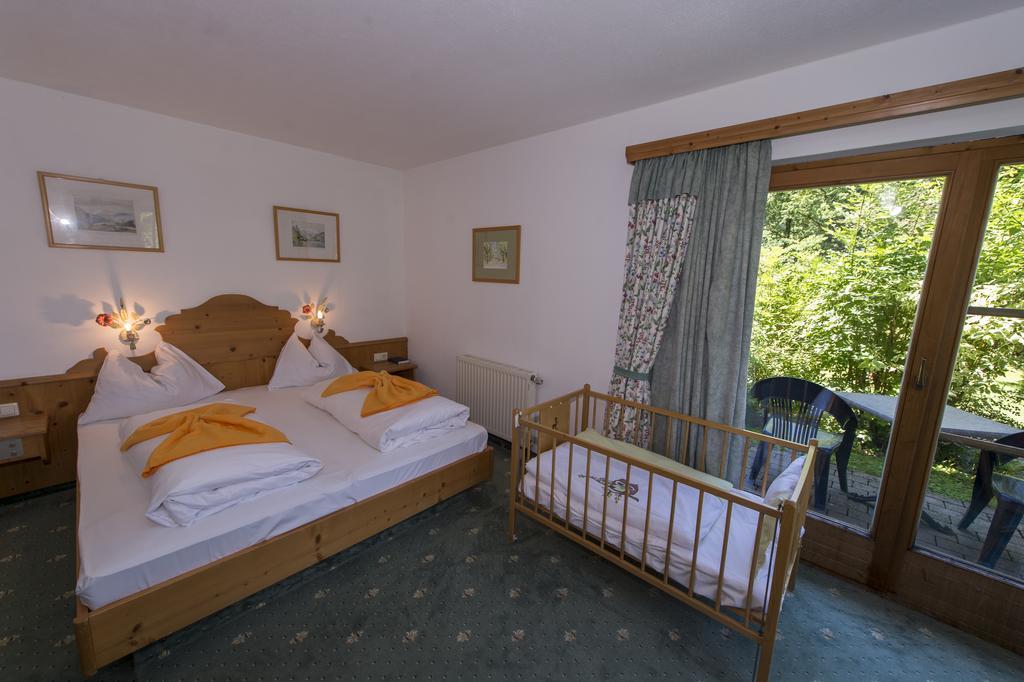 Gutshof Wolfgangsee Resort & Event Hotel ชตรอเบิล ภายนอก รูปภาพ